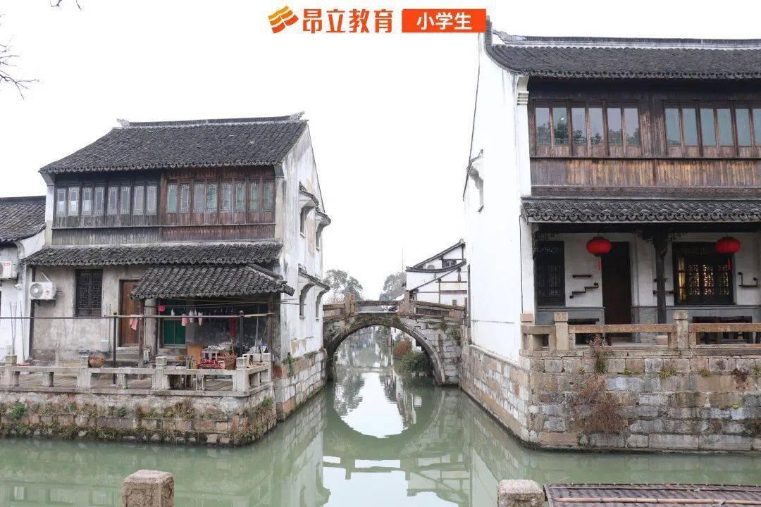 爽肤水有什么功效啊 是属于碱性还是酸性啊